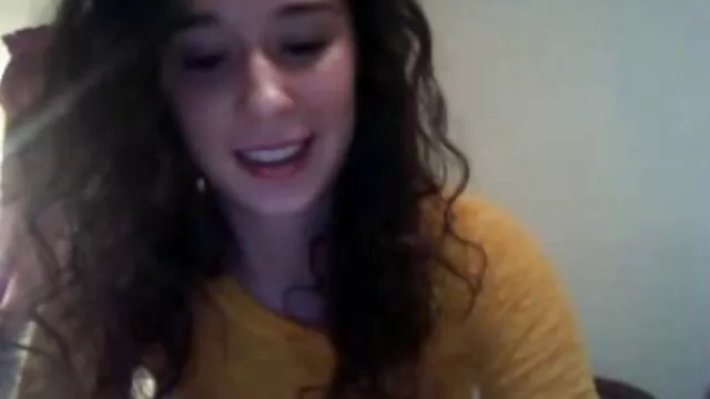 ریو دوست دارد خروس را بمکد دانلود سوپر دوجنسه و همسایه است