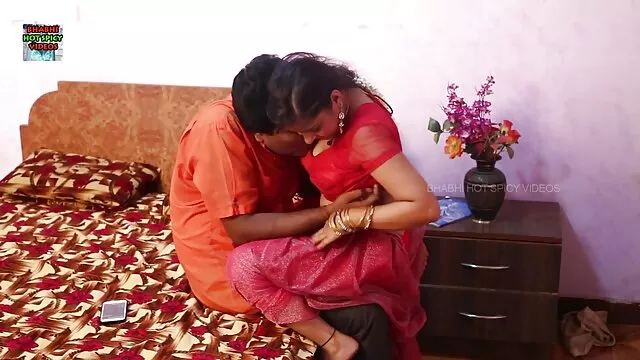 مادر سکسی ژاپنی سکسی پس از آن خروس سفید بزرگ فیلم داستانی سکسی سوپر احمقانه لعنتی