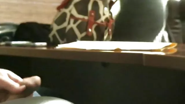 سارا جی ، پورن زن سوپر ایرانیجدید MILF ، انگشت محکم خود را به ارگاسم می رساند!