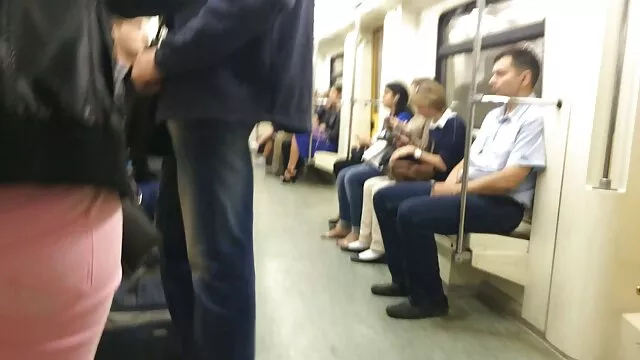 ونسا کیج بلوند سکس وفیلم سوپر سکسی دین را اغوا می کند