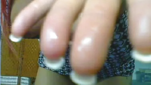 ملانی هیکس روی زانوهاش و سرش را می دهد سکسی و سوپر