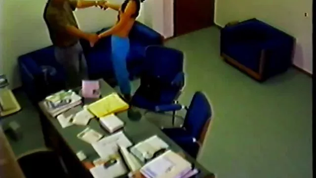 سایه هایی که ضربه های بزرگی به دانلود فیلم سوپر sex سر پسر بزرگتر وارد می کند